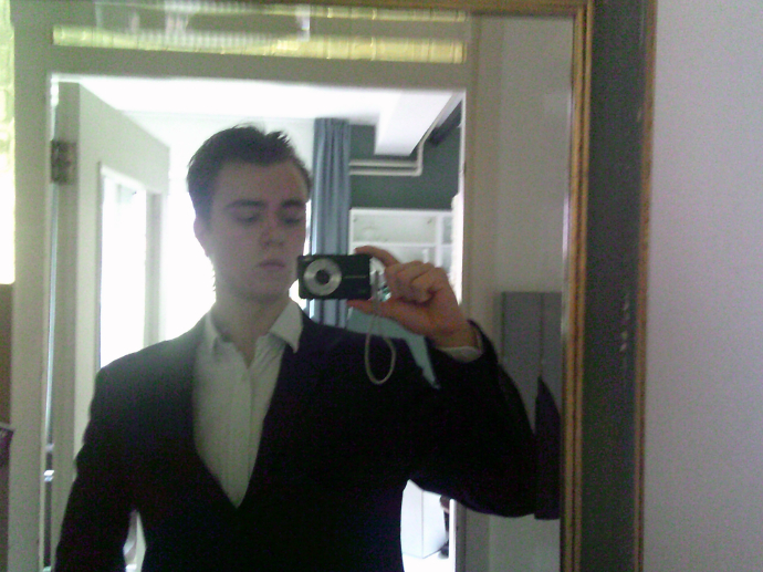 Here I am in a suit because recently I’ve been trying to apply for a job. I may not look quite like a neat guy, but I also have a neat side in me, and you can see it in that suit with the slicked back hair.
- Participant, Rotterdam