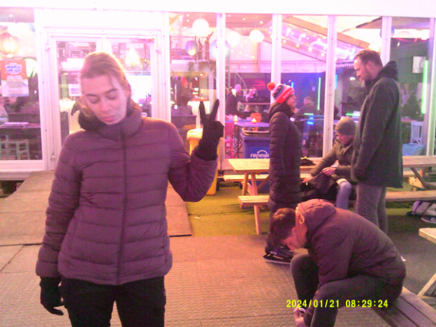 This is my daughter and my son at the skating rink. My wife can’t be forced on skates, but the kids, they like it. We go skating once or twice a year.
- Father participant, Rotterdam